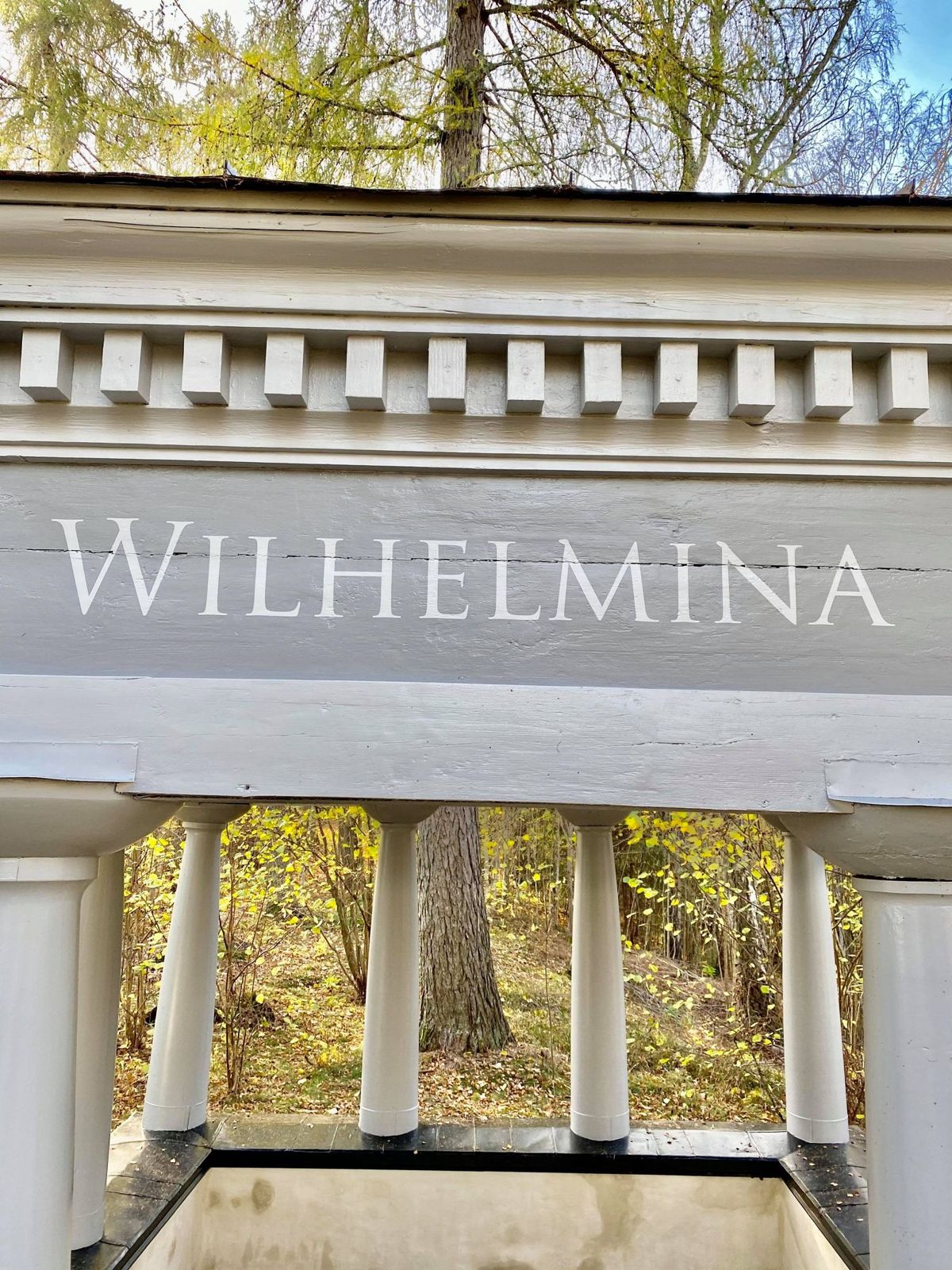 Målning av Wilhelmina-templet i Lindesberg – bild 4