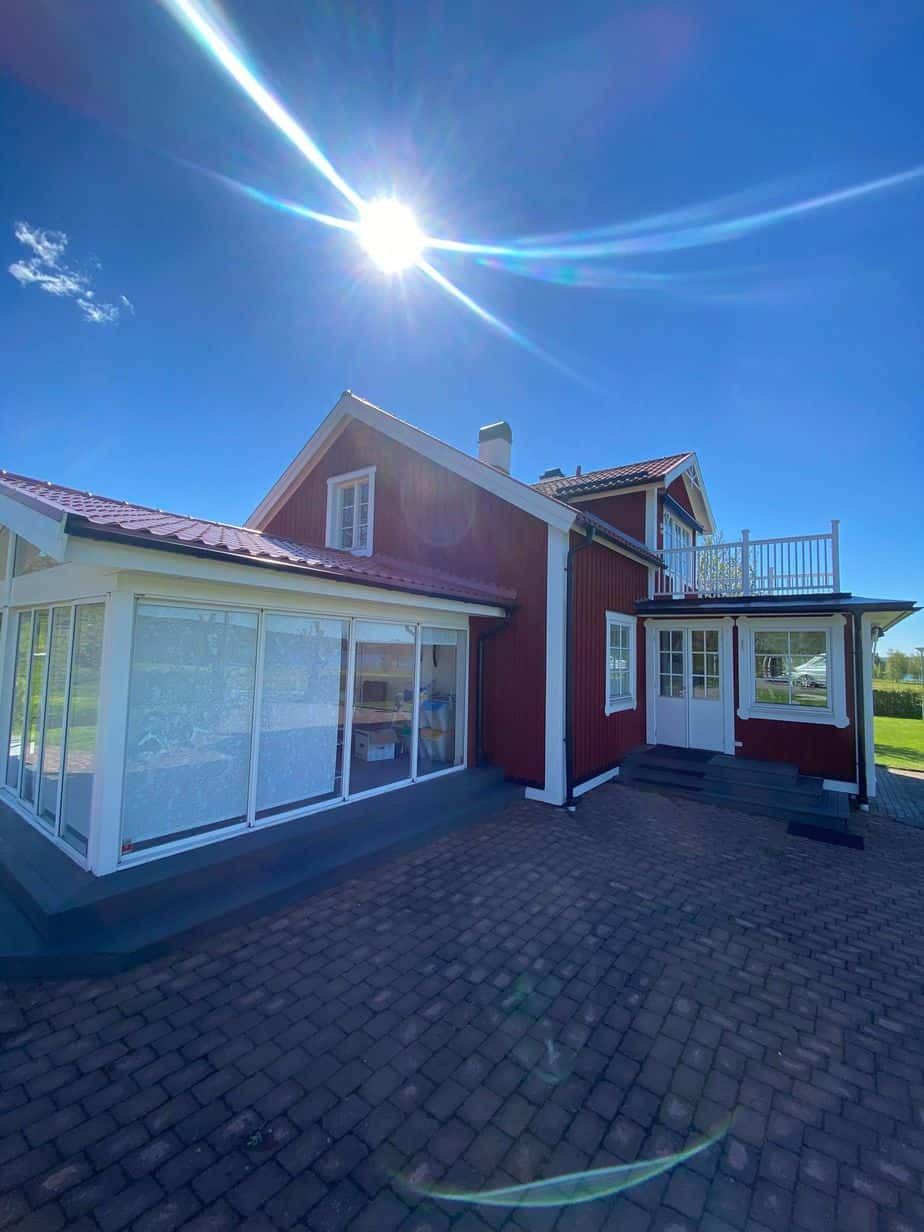 Villa målad med slamfärg – bild 2