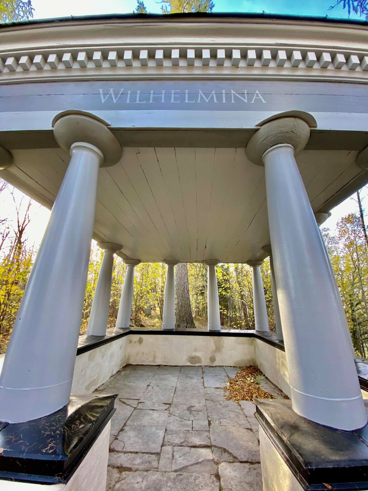 Målning av Wilhelmina-templet i Lindesberg – bild 6