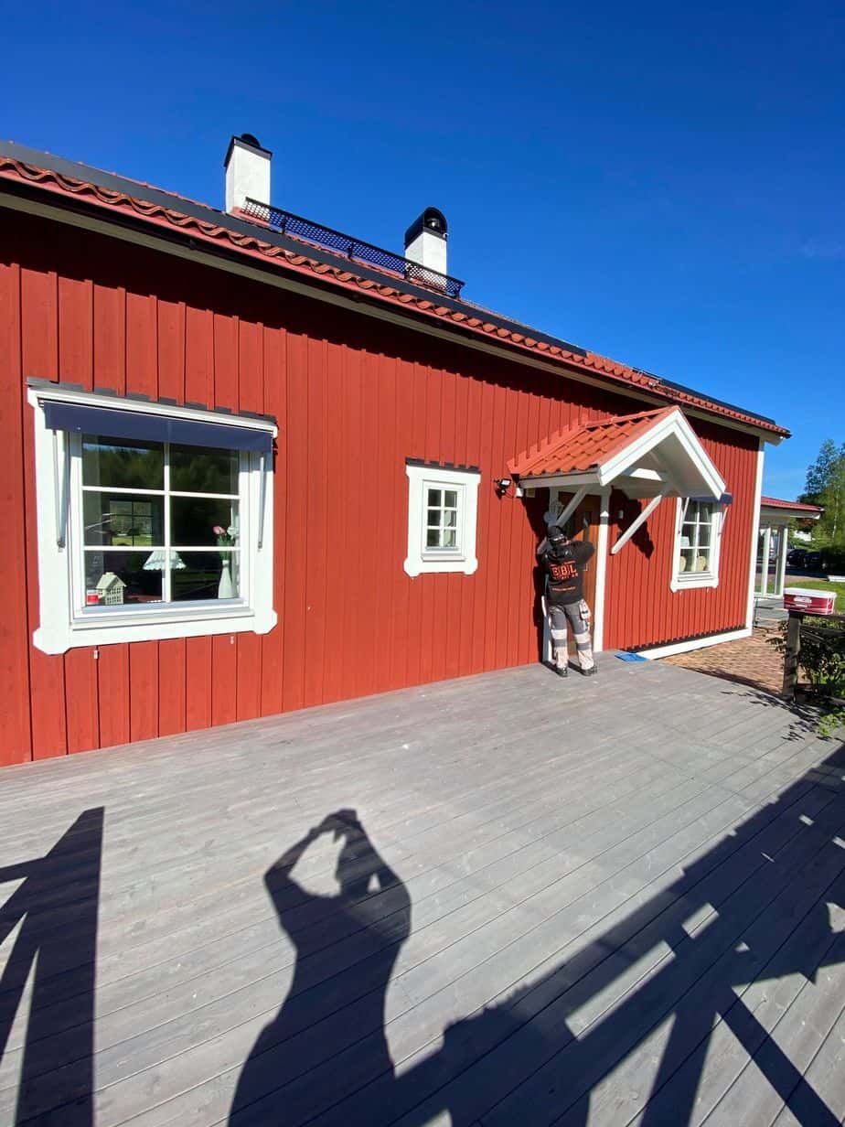 Villa målad med slamfärg – bild 6